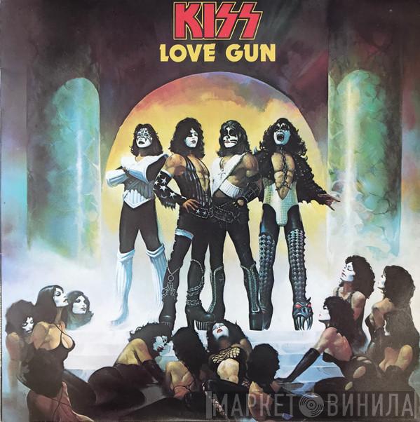  Kiss  - Love Gun