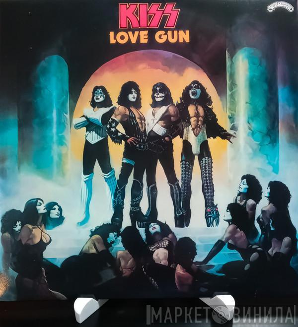  Kiss  - Love Gun