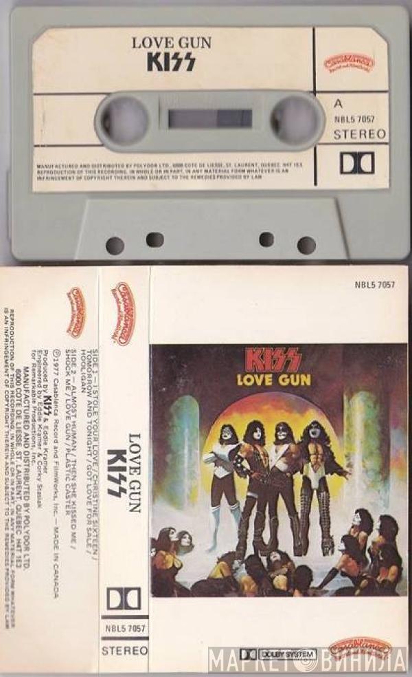  Kiss  - Love Gun