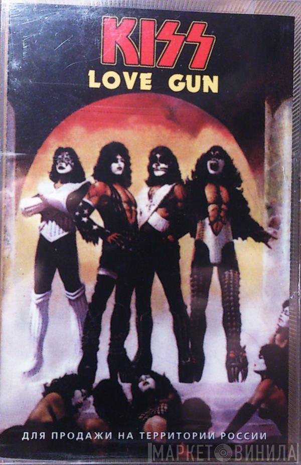  Kiss  - Love Gun