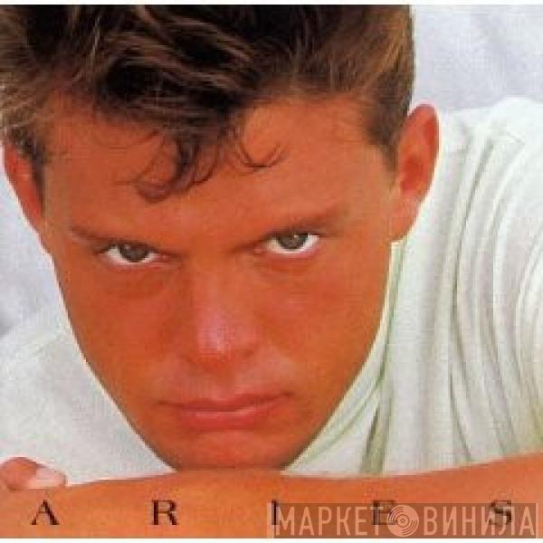 Luis Miguel - Aries