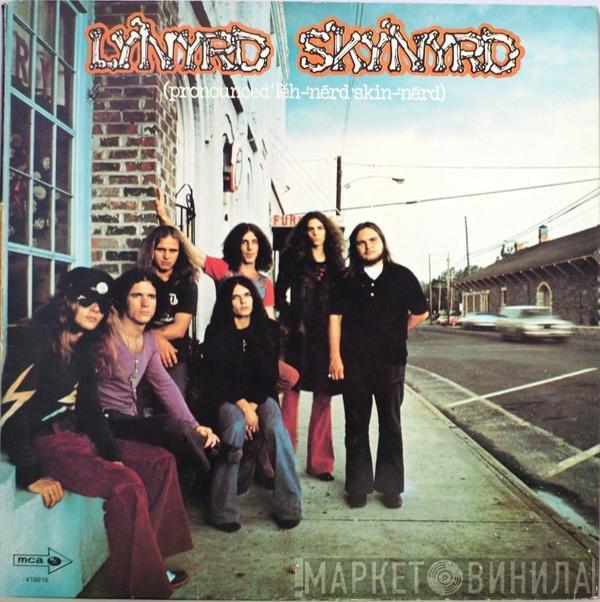  Lynyrd Skynyrd  - (Pronounced 'Lĕh-'nérd 'Skin-'nérd)