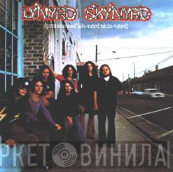  Lynyrd Skynyrd  - (Pronounced 'Lĕh-'nérd 'Skin-'nérd)