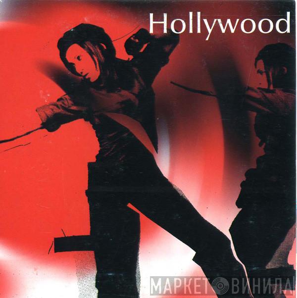  Madonna  - Hollywood