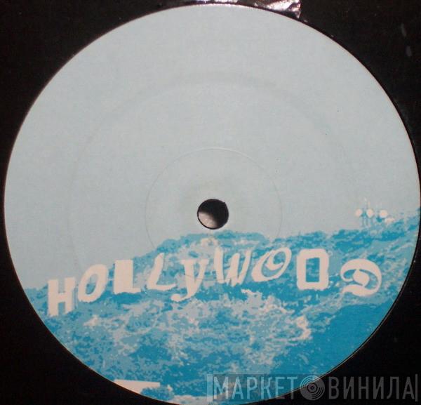  Madonna  - Hollywood
