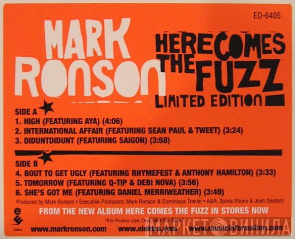 Mark Ronson - Here Comes The Fuzz