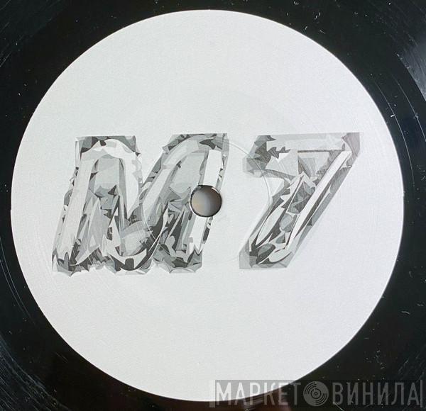 Maurizio - M7