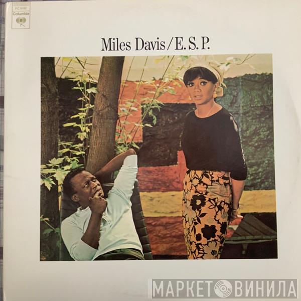  Miles Davis  - E.S.P.