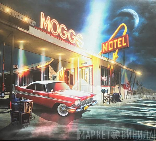  - Moggs Motel