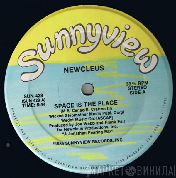  Newcleus  - Space Is The Place / Cyborg Dance