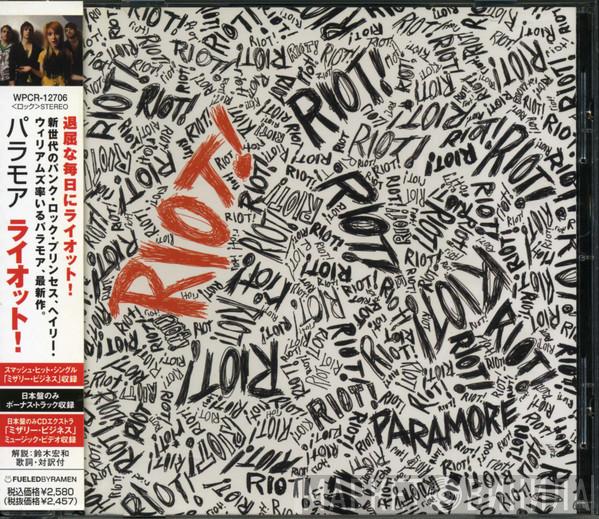  Paramore  - Riot!