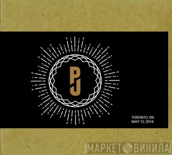  Pearl Jam  - Toronto, ON - May 12, 2016