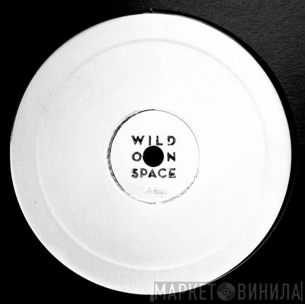 Phil Madeiski, Max Mulder, Felix T - Colony 001