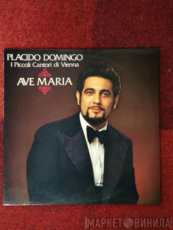 - Placido Domingo  Die Wiener Sängerknaben  - Ave Maria