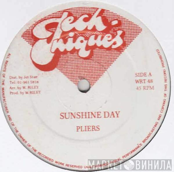 Pliers, Papa San - Sunshine Day / Listen To Me