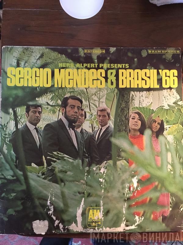 Presents Herb Alpert  Sérgio Mendes & Brasil '66  - Herb Alpert Presents Sergio Mendes & Brasil '66