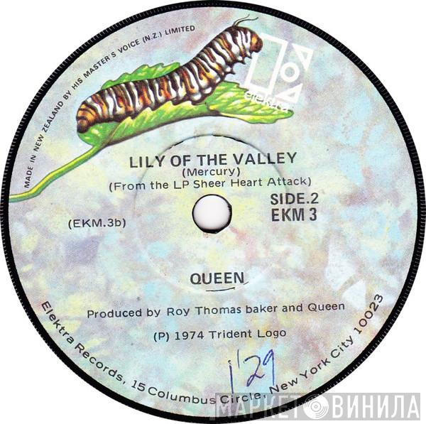  Queen  - Now I'm Here