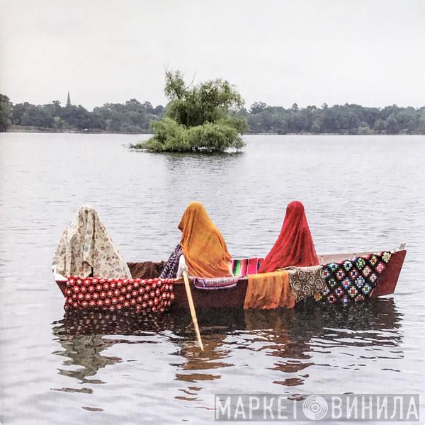 Quilt  - Held In Splendor