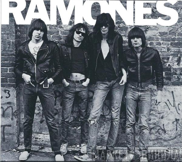  Ramones  - Ramones