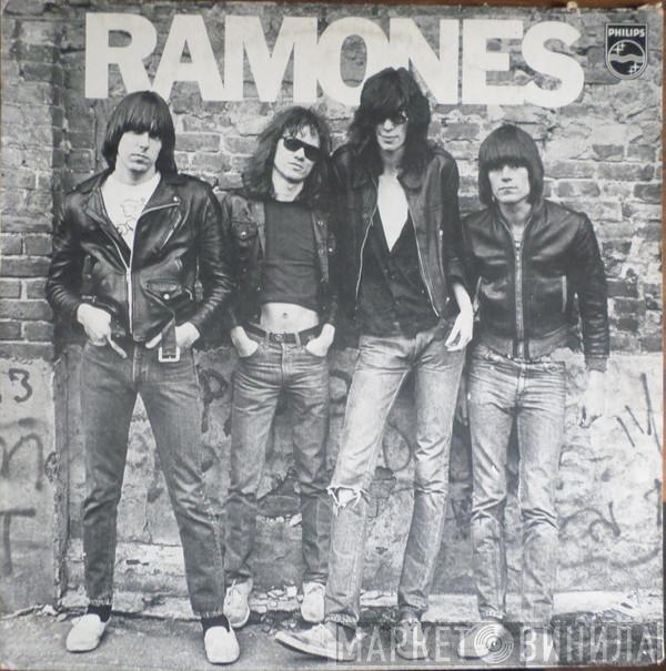  Ramones  - Ramones