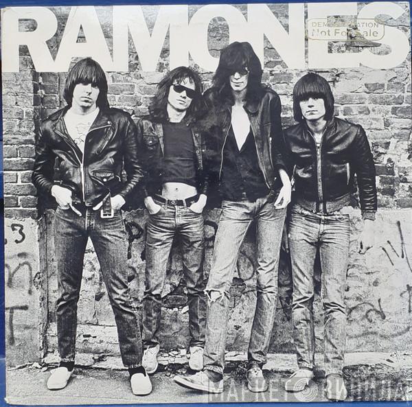  Ramones  - Ramones