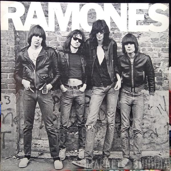  Ramones  - Ramones