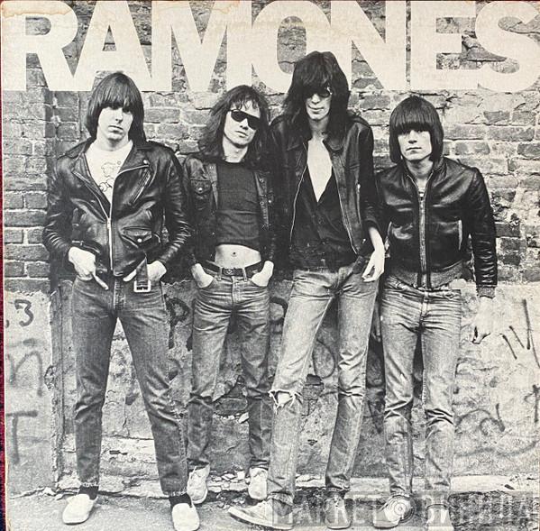  Ramones  - Ramones