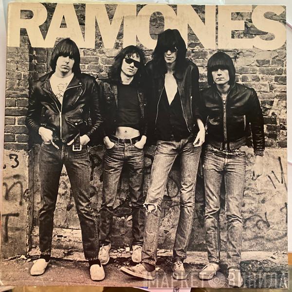  Ramones  - Ramones