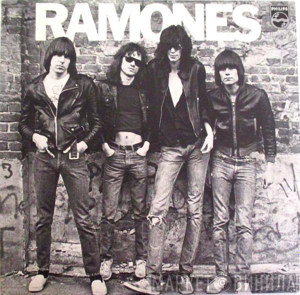  Ramones  - Ramones