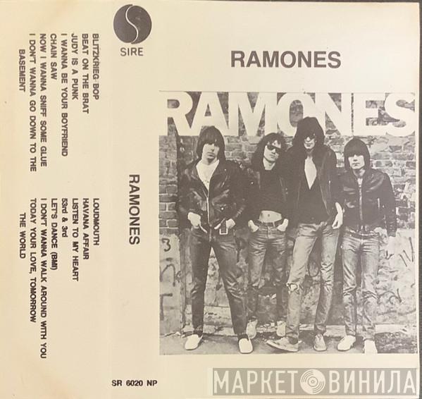 Ramones  - Ramones