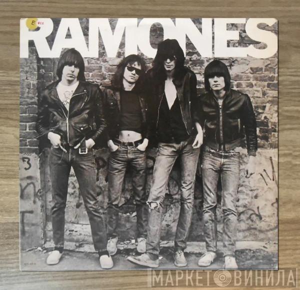  Ramones  - Ramones