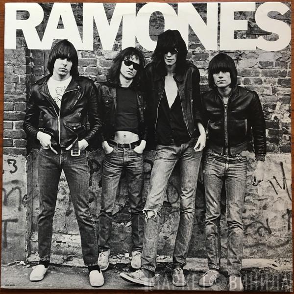  Ramones  - Ramones