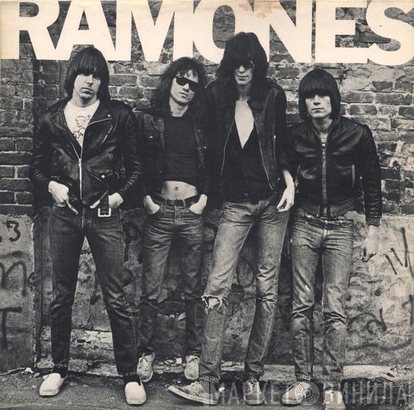  Ramones  - Ramones