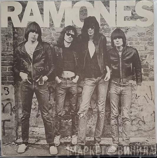  Ramones  - Ramones