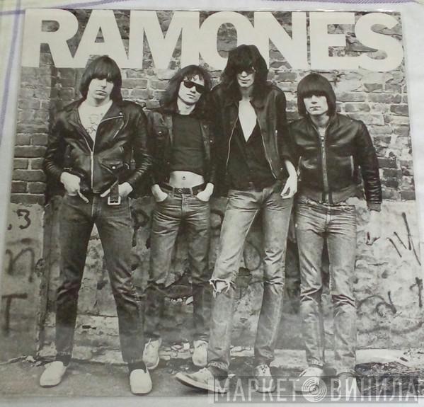  Ramones  - Ramones