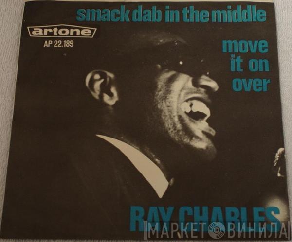 Ray Charles - Smack Dab In The Middle / Move It On Over