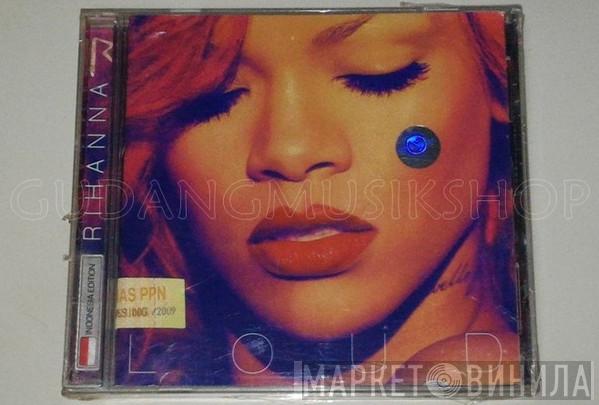  Rihanna  - Loud