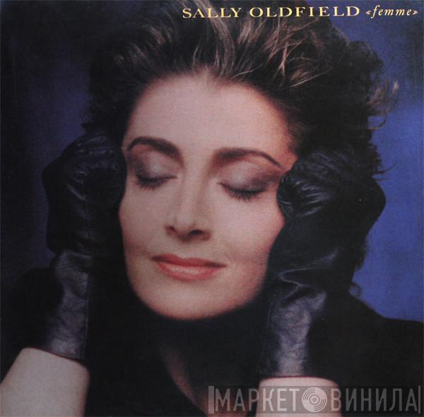 Sally Oldfield - Femme