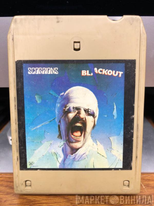  Scorpions  - Blackout