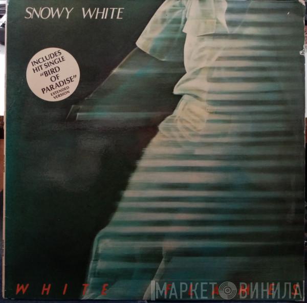  Snowy White  - White Flames