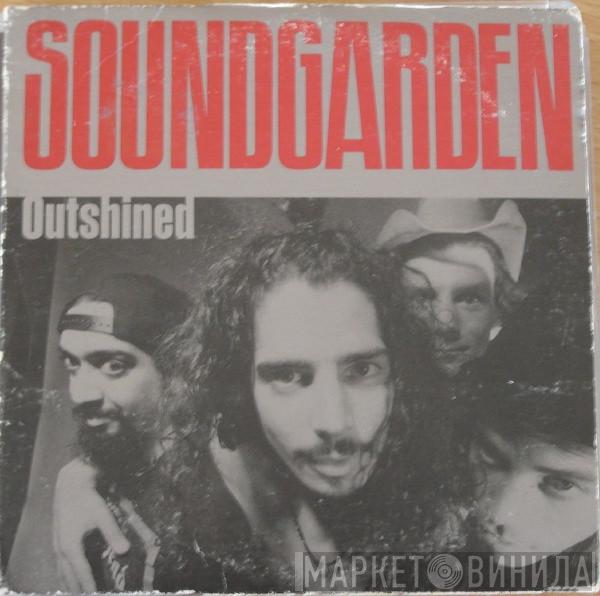  Soundgarden  - Outshined