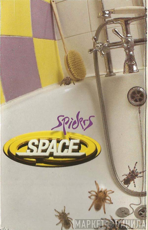  Space   - Spiders