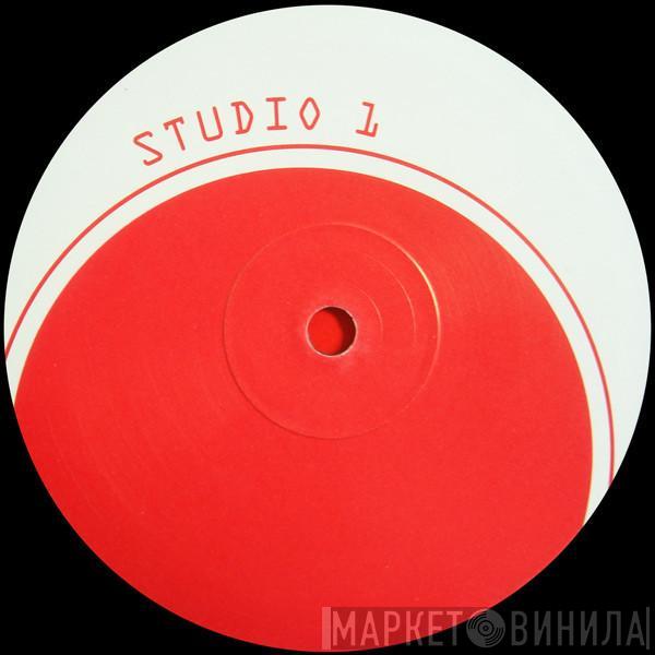 Studio 1 - Rot