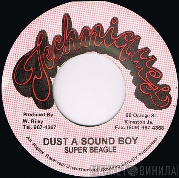  Super Beagle  - Dust A Sound Boy