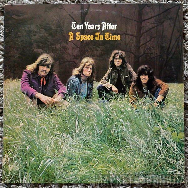  Ten Years After  - A Space In Time