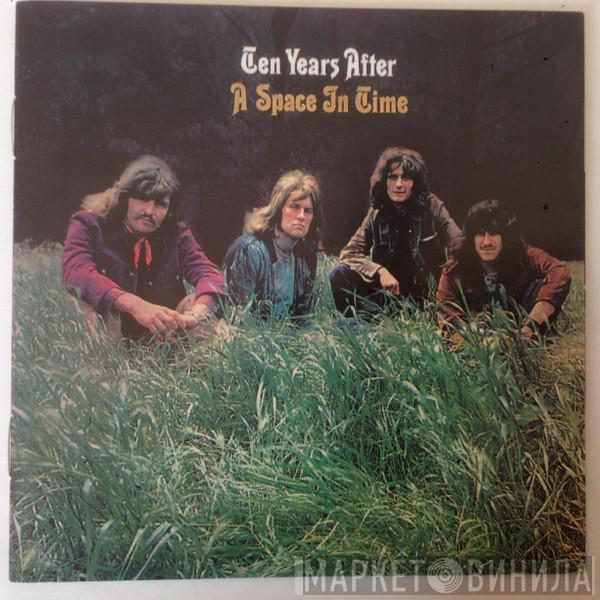  Ten Years After  - A Space In Time