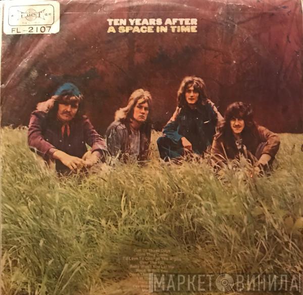  Ten Years After  - A Space In Time