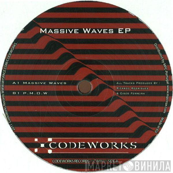 The Advent vs. Industrialyzer - Massive Waves EP