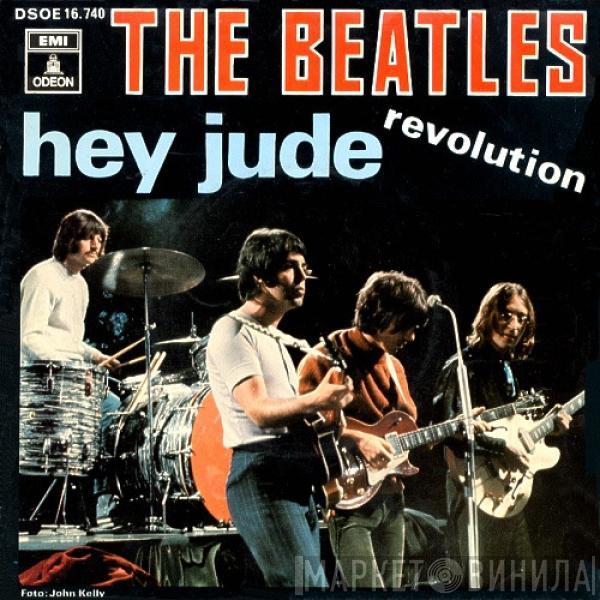  The Beatles  - Hey Jude / Revolution