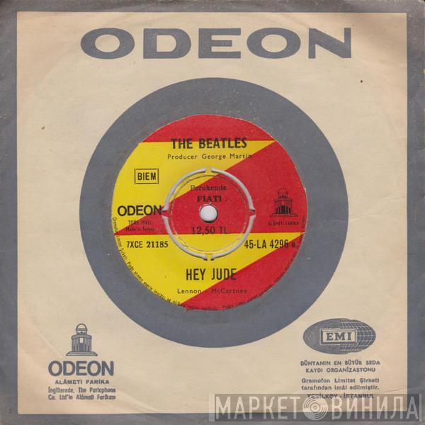  The Beatles  - Hey Jude / Revolution